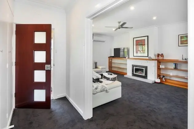 Apart Daire, 2 Yatak Odası, Zemin Kat (Grove St)