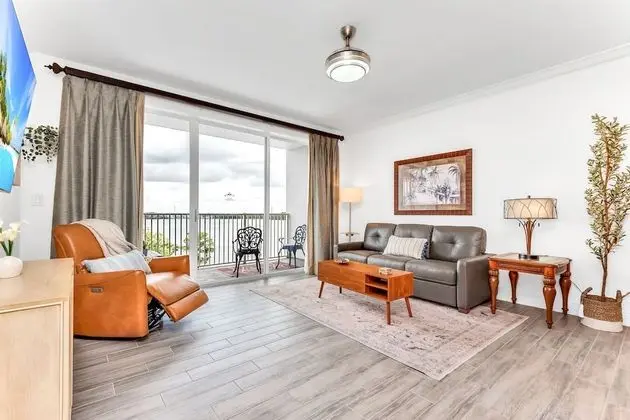 Family Apart Daire (13428 Blue Heron Beach Drive, Orlando)