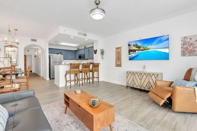 Family Apart Daire (13428 Blue Heron Beach Drive, Orlando)