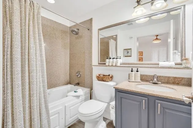 Family Apart Daire (13428 Blue Heron Beach Drive, Orlando)