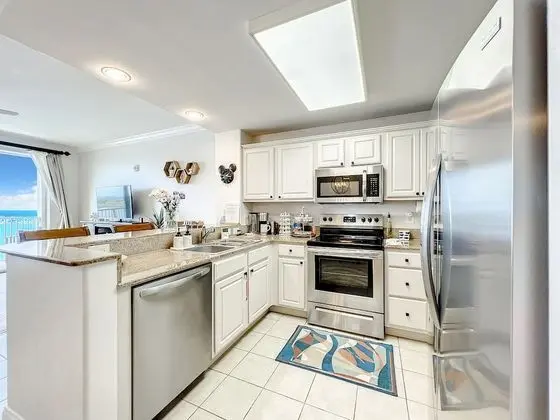 Family Daire (13428 Blue Heron Beach Drive, Orlando)