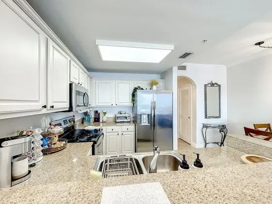 Family Daire (13428 Blue Heron Beach Drive, Orlando)