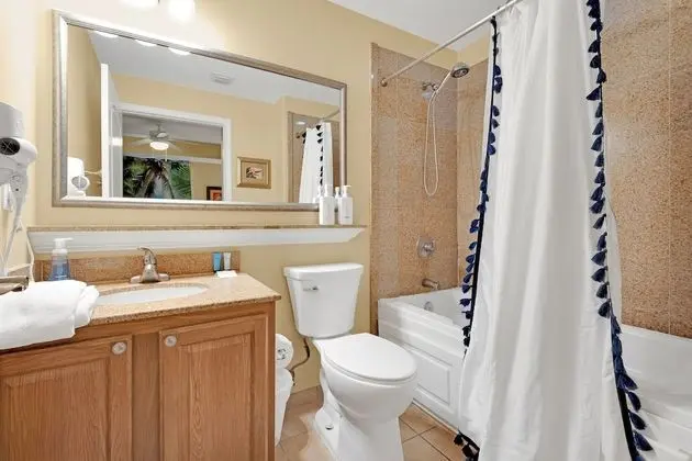 Family Daire (13428 Blue Heron Beach Drive, Orlando)