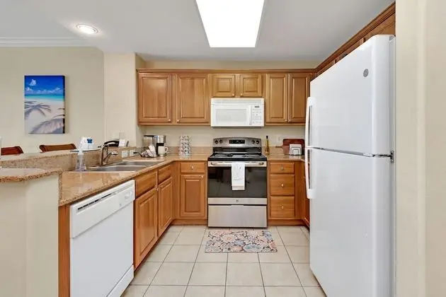 Family Daire (13428 Blue Heron Beach Drive, Orlando)