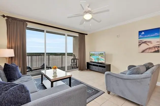 Family Daire (13428 Blue Heron Beach Drive, Orlando)
