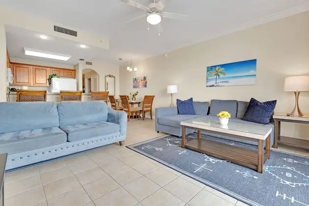 Family Daire (13428 Blue Heron Beach Drive, Orlando)