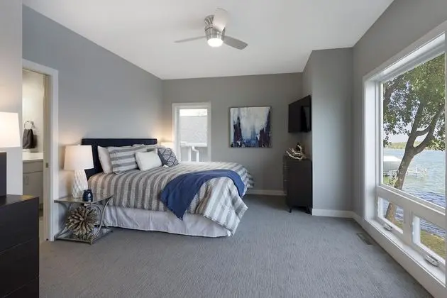 Ev, Birden Çok Yatak (Lakefront Luxury)