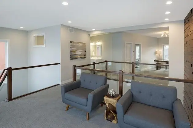 Ev, Birden Çok Yatak (Lakefront Luxury)
