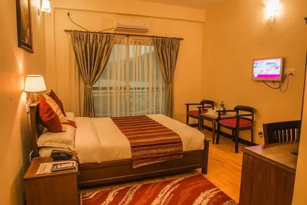 Deluxe Tek Büyük Yataklı Oda
