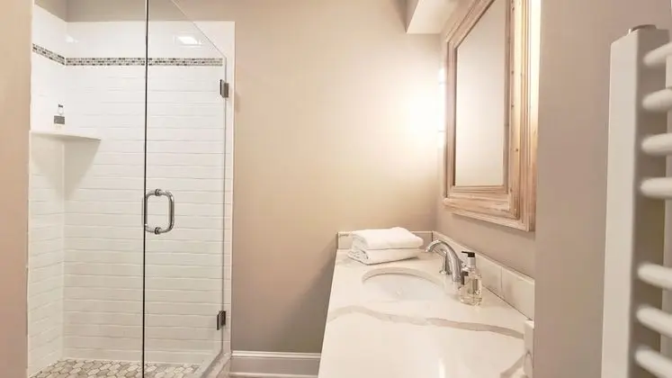 Deluxe Tek Büyük Yataklı Oda, 1 En Büyük (King) Boy Yatak, Özel Banyo, Göl Manzaralı