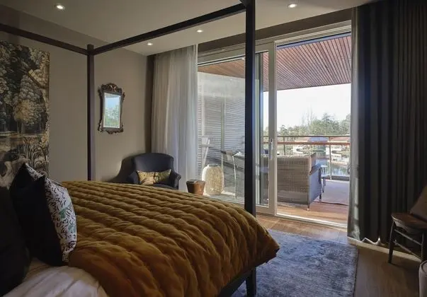 Süit, 1 Yatak Odası (One Bedroom Marley Lake Suite)