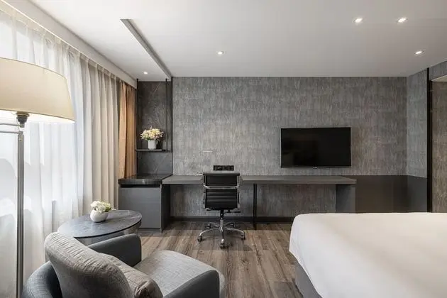 Deluxe Tek Büyük Yataklı Oda