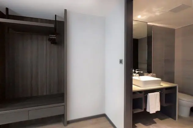 Premium Tek Büyük Yataklı Oda