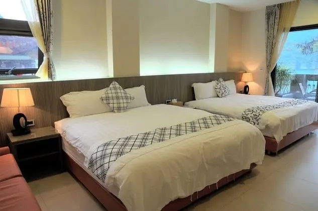 Comfort Dört Kişilik Oda, Balkon, Göl Manzaralı