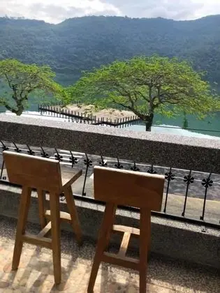 Honeymoon Tek Büyük Yataklı Oda, Balkon, Göl Manzaralı