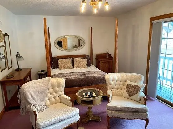 Standard Oda, 1 Büyük (Queen) Boy Yatak, Özel Banyo, Şehir Manzaralı (Committments)