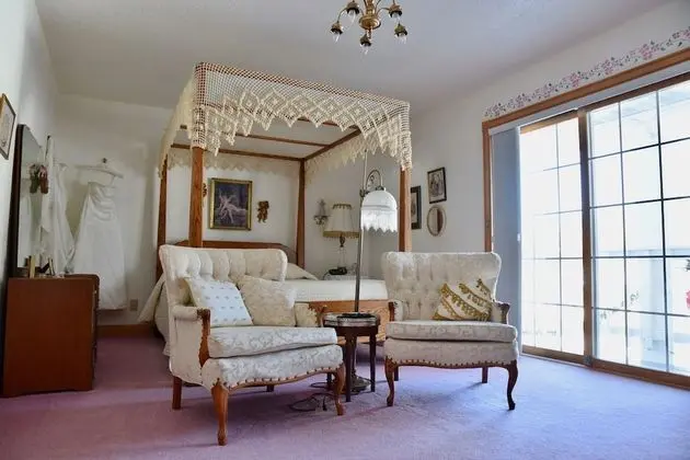 Standard Oda, 1 Büyük (Queen) Boy Yatak, Özel Banyo, Şehir Manzaralı (Committments)