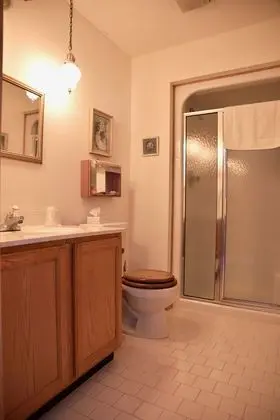 Standard Oda, 1 Büyük (Queen) Boy Yatak, Özel Banyo, Şehir Manzaralı (Committments)