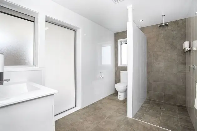 Comfort Kulübe, Kısmi Göl Manzaralı