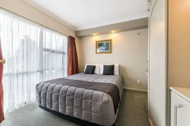 Standard Süit, 2 Yatak Odası, Sigara İçilmez, Mutfak (Lakefacing)