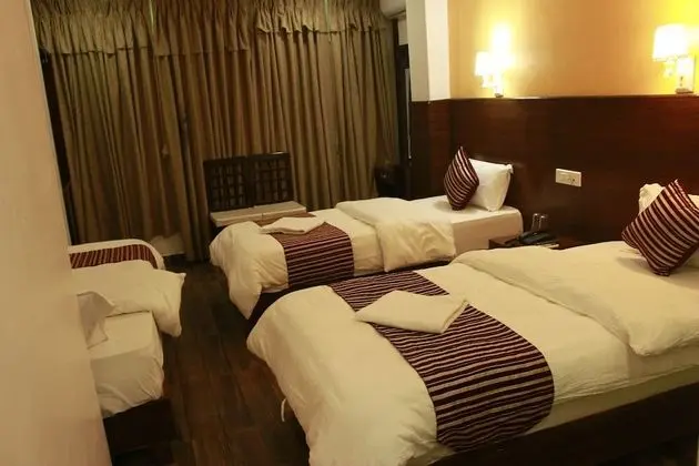Deluxe Üç Kişilik Oda