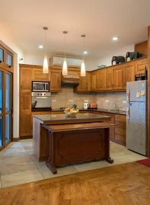 Luxury Apart Daire, 3 Yatak Odası, Balkon, Göl Manzaralı