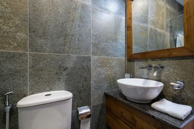 Luxury Apart Daire, 3 Yatak Odası, Balkon, Göl Manzaralı