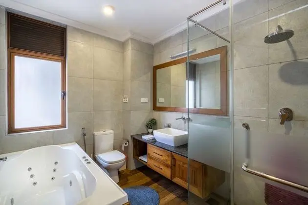 Luxury Apart Daire, 3 Yatak Odası, Balkon, Göl Manzaralı