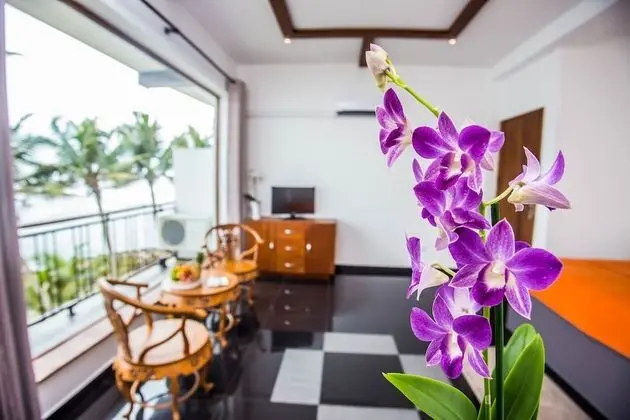 Deluxe Tek Büyük Yataklı Oda, Deniz Manzaralı