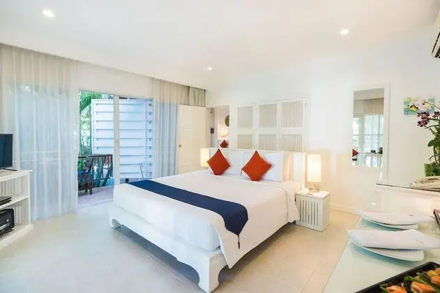 Garden View Room