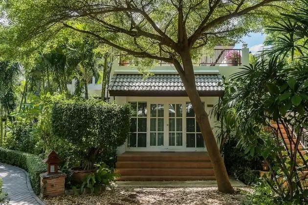 Garden View Room