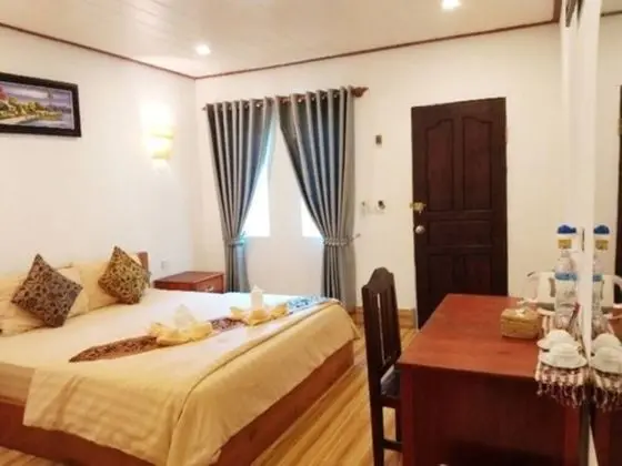 Deluxe Tek Büyük Yataklı Oda, Bahçe Manzaralı