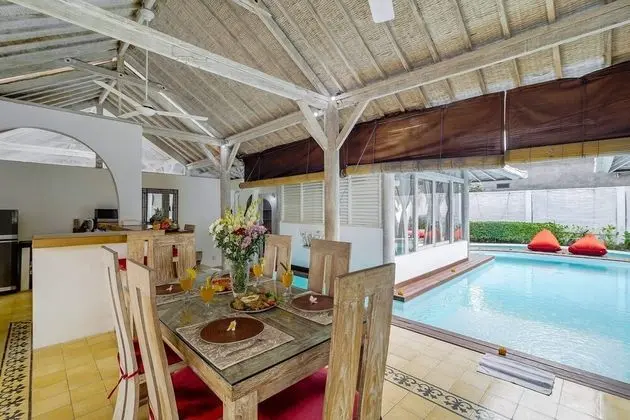 Basic Villa, Birden Çok Yatak