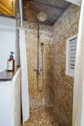 Basic Villa, Birden Çok Yatak