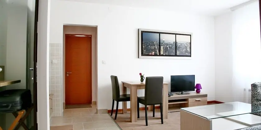 Luxury Apart Daire, 1 Yatak Odası