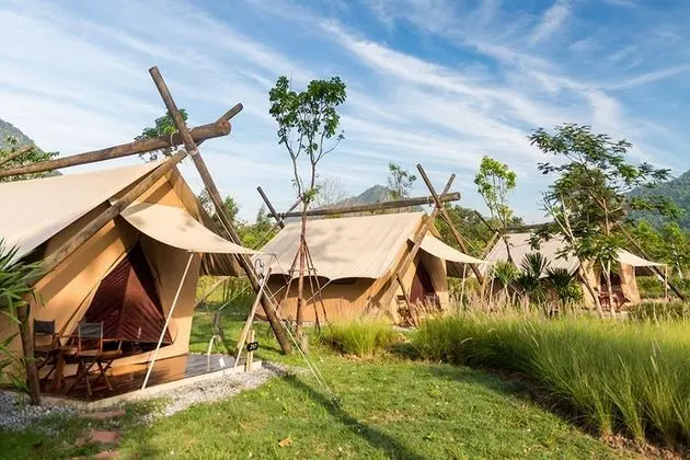 Deluxe Safari Tent
