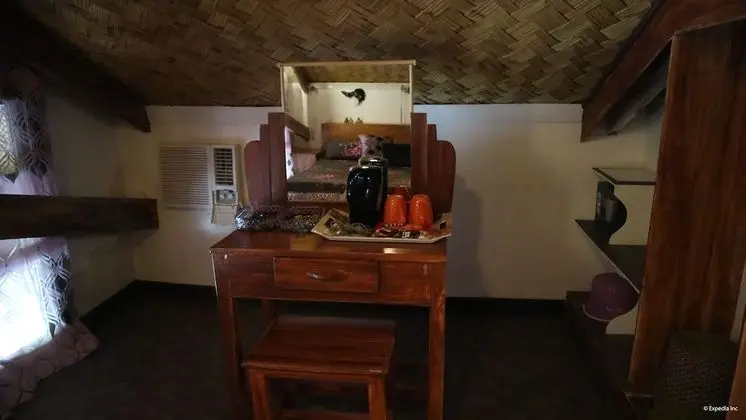 Basic Oda, Ortak Banyo (Hideaway, Balcony)