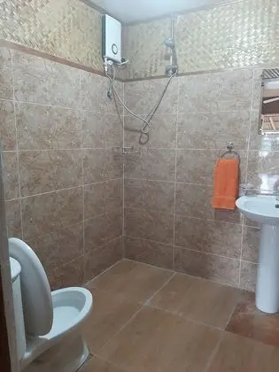 Oda, Özel Banyo (Terracotta)