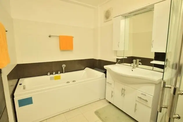 Premium Villa