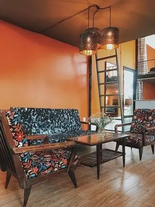 Ortak Ranzalı Oda, 1 Tek Kişilik Yatak