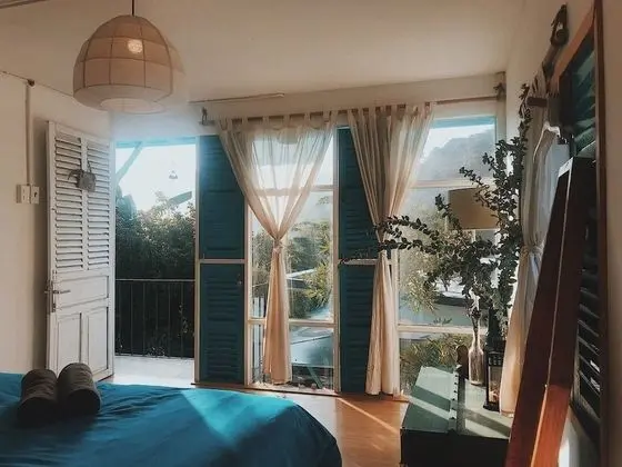 Tek Büyük Yataklı Oda, Ortak Banyo