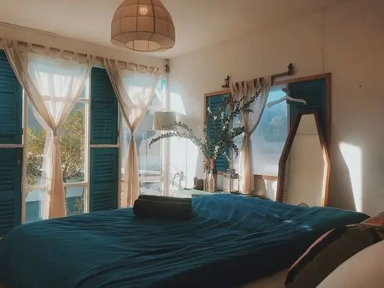 Tek Büyük Yataklı Oda, Ortak Banyo