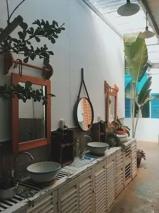 Tek Büyük Yataklı Oda, Ortak Banyo