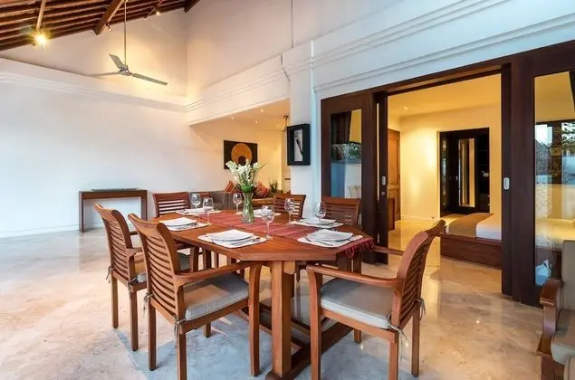 Villa, 3 Yatak Odası, Havuz Manzaralı