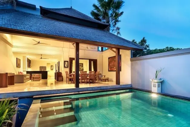 Villa, 3 Yatak Odası, Havuz Manzaralı