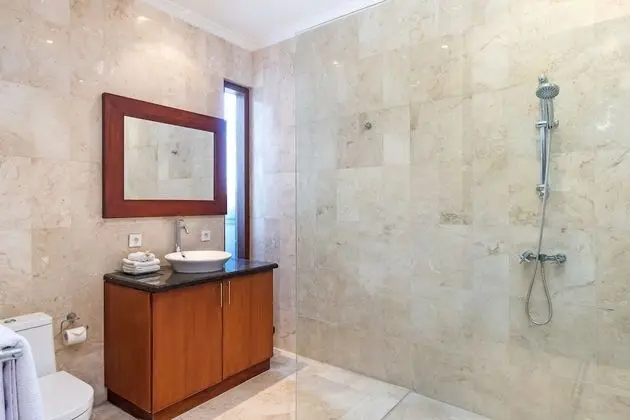 Villa, 3 Yatak Odası, Havuz Manzaralı