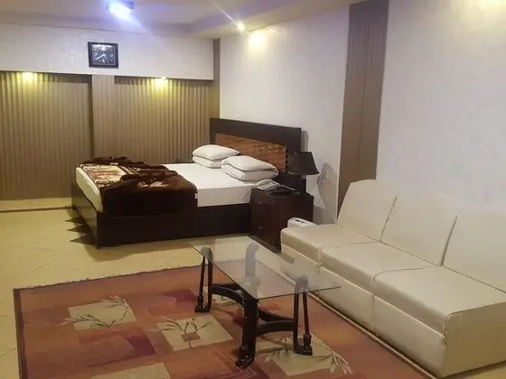 Standard Tek Büyük Yataklı Oda
