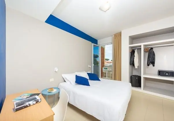 Standard Tek Büyük veya İki Ayrı Yataklı Oda, Balkon