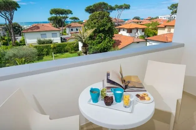 Standard Tek Büyük veya İki Ayrı Yataklı Oda, Balkon