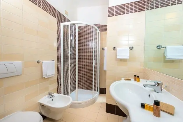 Standard Tek Büyük veya İki Ayrı Yataklı Oda, Balkon